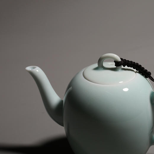 影青陶瓷美人肩茶壶 功夫茶具青瓷家用瓷壶 过滤泡茶壶