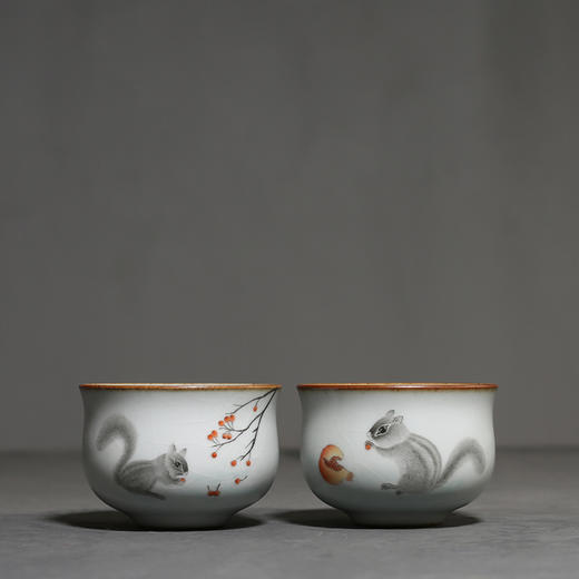 茶杯-陶瓷品茗杯-汝窑手绘松鼠可爱小茶杯主人杯 礼盒装 商品图0