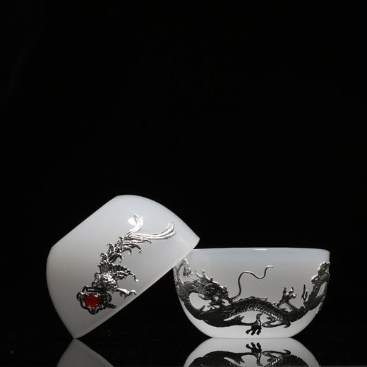 茶杯-陶瓷品茗杯-镶银龙凤玉瓷主人杯 商品图0