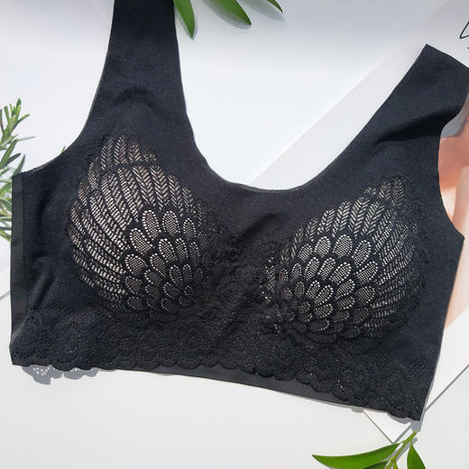 【爆款】泰国乳胶4.0升级版分体水滴杯蕾丝睡眠内衣无钢圈背心式文胸 商品图3
