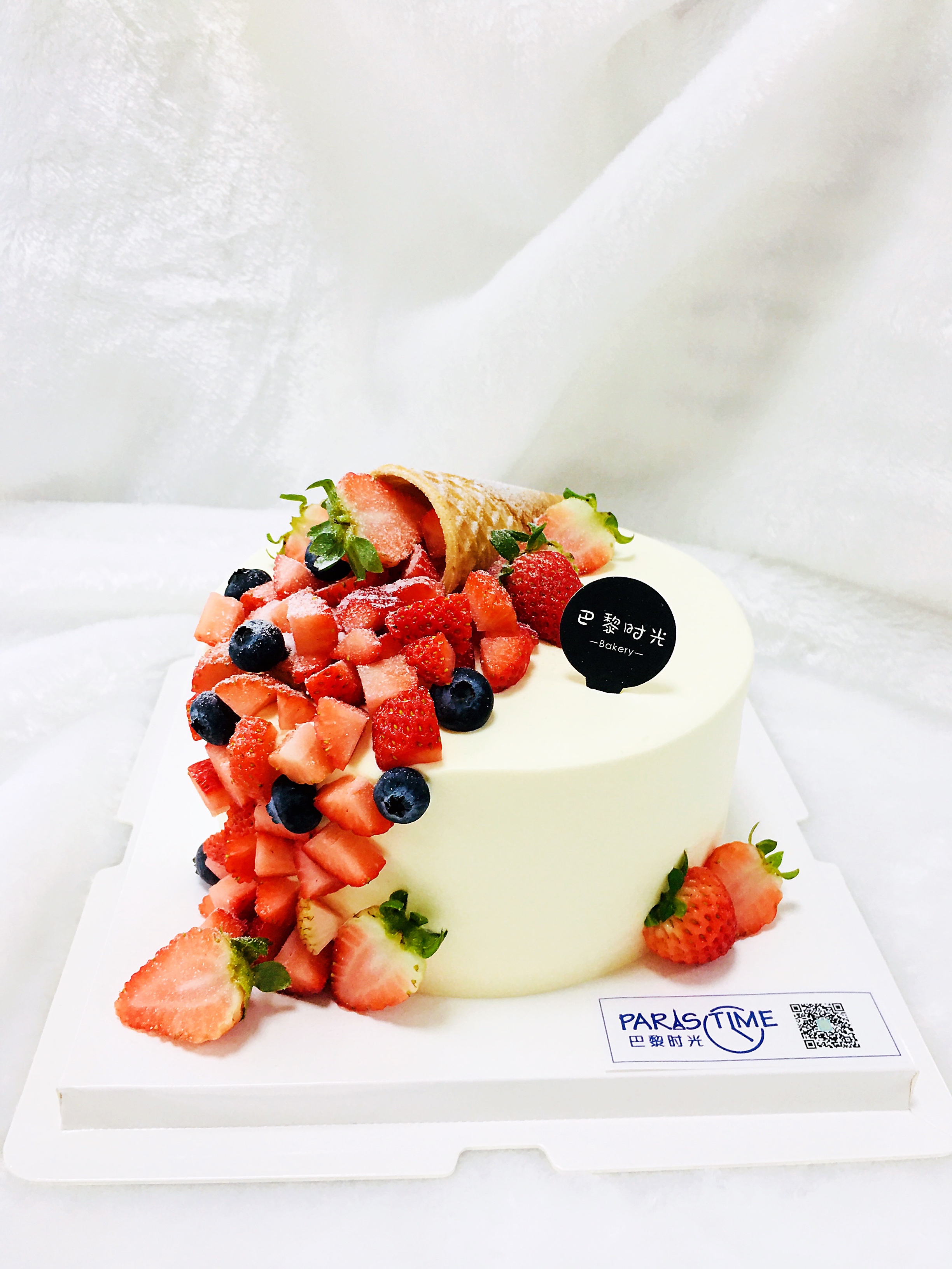 草莓甜筒海盐奶油夹心草莓