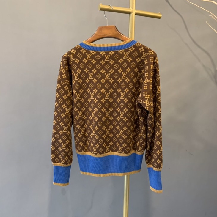 大牌来了lv秋冬系列复古老花logov领毛衣太好看了