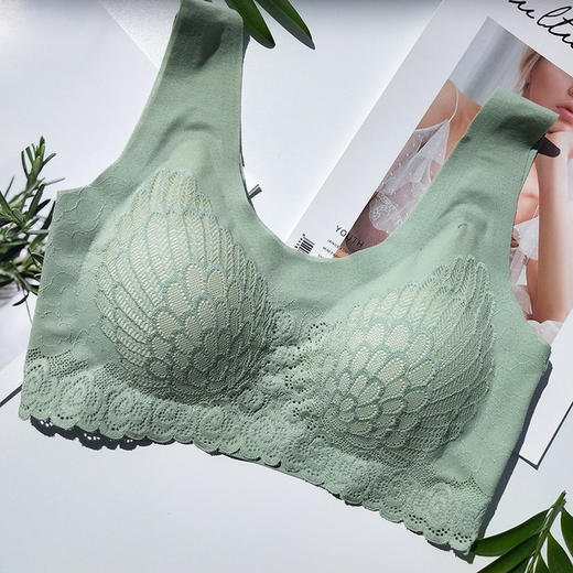 【爆款】泰国乳胶4.0升级版分体水滴杯蕾丝睡眠内衣无钢圈背心式文胸 商品图8
