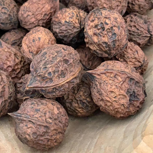 【核桃】野生尖嘴小核桃虽小个却香甜 都是没有泡药水的原生态核桃 /核桃仁 新货包邮 商品图1