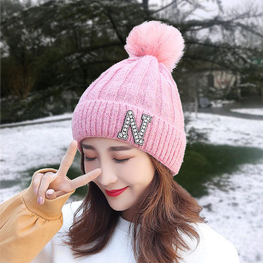 【韩版时尚百搭】冬季毛线帽子女ins钻石加厚护耳骑车防风保暖针织帽 商品图7