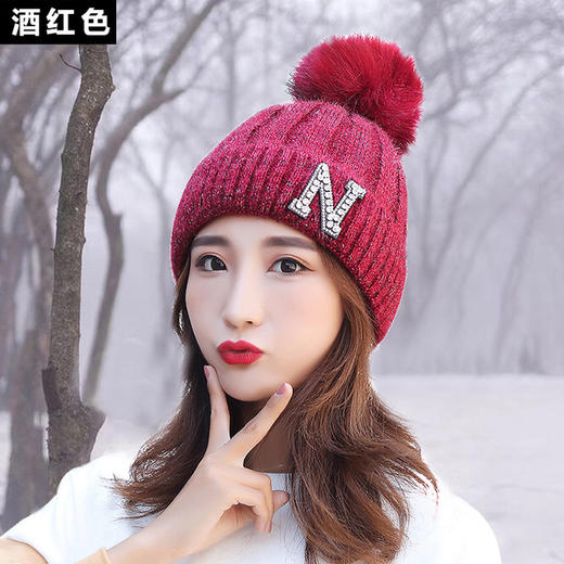 【韩版时尚百搭】冬季毛线帽子女ins钻石加厚护耳骑车防风保暖针织帽 商品图10