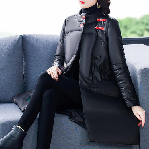 DDS-仿绵羊皮绣花宽松仿皮衣棉服外套 商品图3