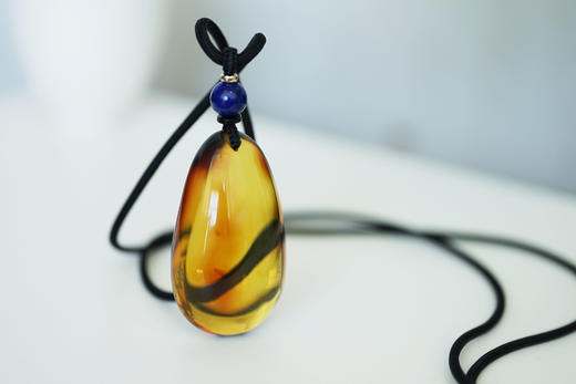 墨西哥红蓝珀水滴吊坠   特价 商品图2