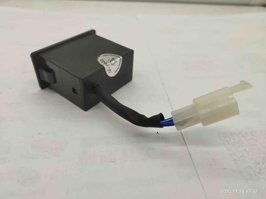 【货号05150】汽油发电机2KW2.8KW3KW6.5KW8KW单相三相数字显示电压表数显表 商品图3