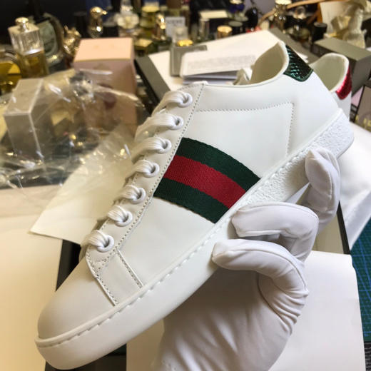 GG经典蜜蜂🐝小白鞋 商品图3