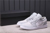 乔丹/Air JordanAJ1 aj1 乔丹1代 乔1 乔丹1代中帮系列 Air Jordan 1 Mid SE货号：DC9036-100    乔1低帮白灰 商品缩略图1