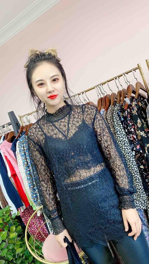 侧扣马甲蕾丝衫两件套 - 沈阳五爱欣欣服饰