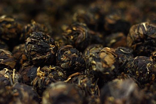 【惊喜】2018年普洱白茶老白鱼大白珠（手提盒装1公斤） 商品图2