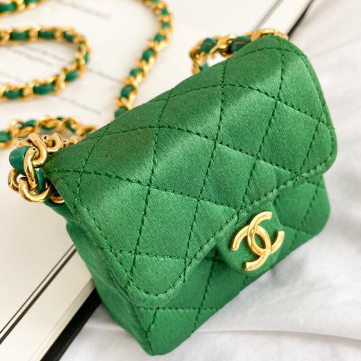 chanel香奈儿mini cf 青草绿缎面唇膏包腰包