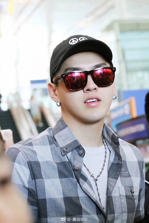 克罗心半圈十字花耳圈 商品图1