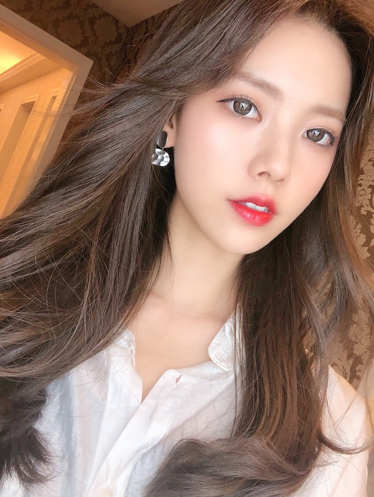 秀儿 梦露灰 - poet2on