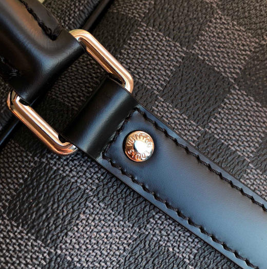 秋冬特价💰1100 原单LV👓👓VOYAGE 小号公文包❤️N41478 粗犷的Damier Graphite格纹帆布赋予 商品图5