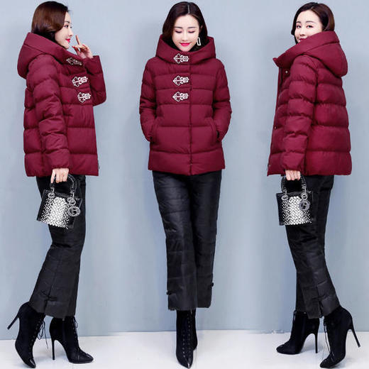 WZNH-ASG2067时尚气质保暖连帽修身羽绒棉棉衣两件套 商品图0