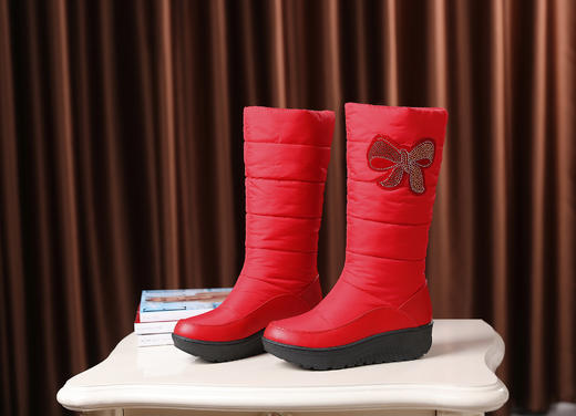 上海旗袍厂MJM-101B    冬季新款纯色厚底太空棉羽绒雪地靴松糕底个性时尚水钻蝴蝶女棉靴 商品图1
