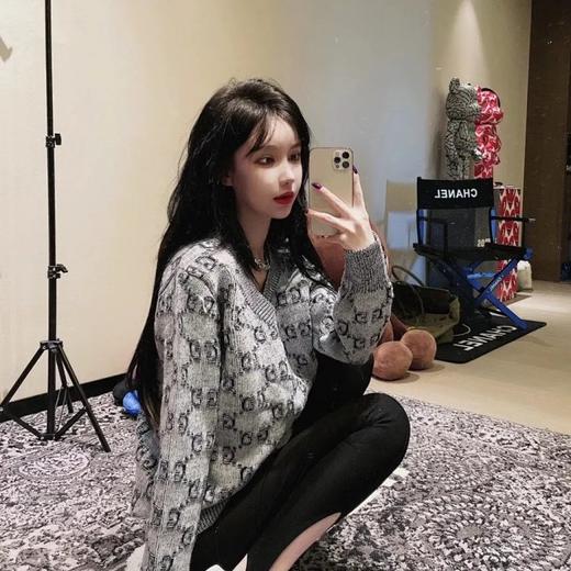 乐享爽12！古驰 经典双G字母 双面提花加厚 V领毛衣 商品图2