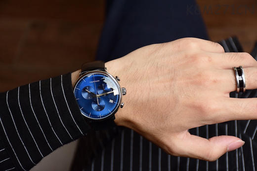 原单CK Calvin Klein/卡尔文·克莱恩石英计时男表 K8M271CN
表壳：316L精钢
表镜：矿物质强化玻璃 商品图6