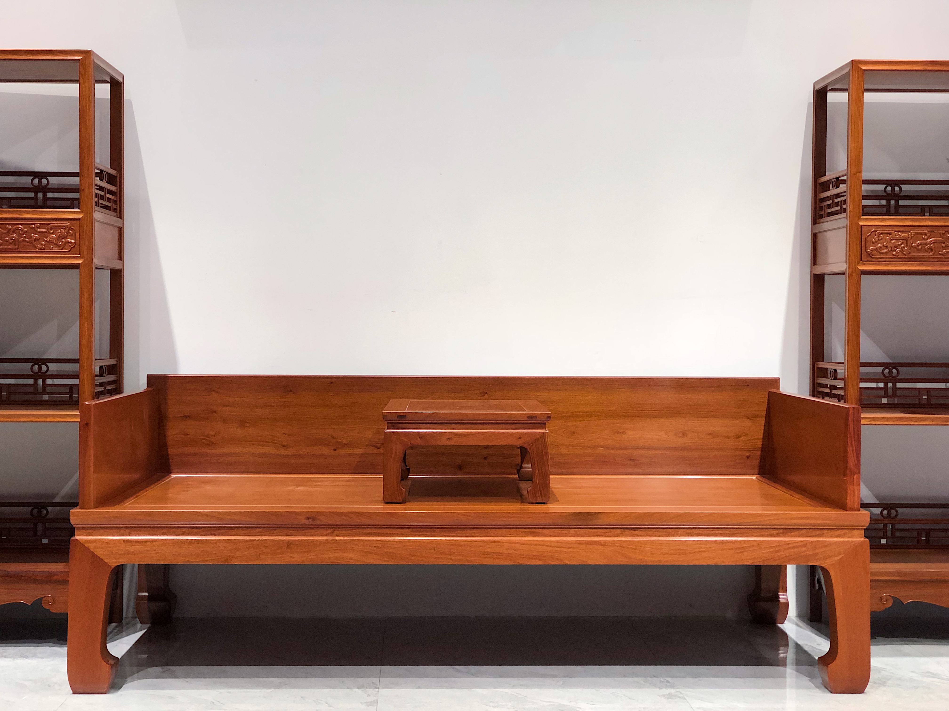 红桥红 家具严选 缅甸花梨(大果紫檀) 【直腿三围板罗汉床两件套】