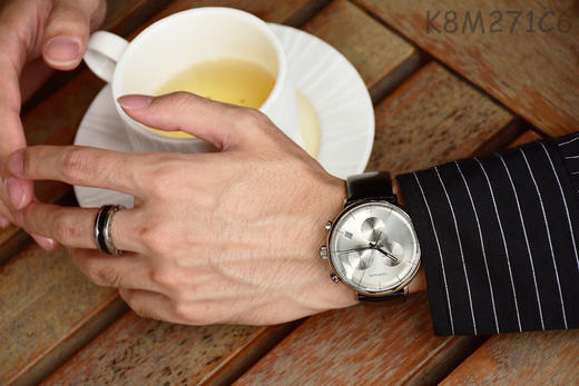 原单CK Calvin Klein/卡尔文·克莱恩 石英计时男表K8M271C6
表壳：316L精钢
表镜：矿物质强化玻璃 商品图7