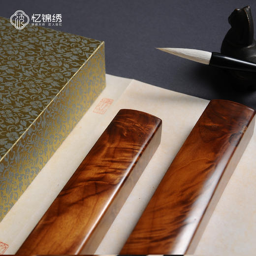 精品金丝楠镇纸 商品图2