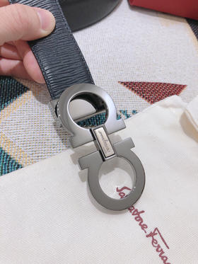 SF菲拉格慕-枪色拼接扣-水波纹