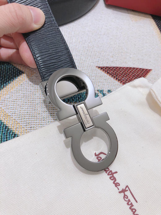 SF菲拉格慕-枪色拼接扣-水波纹 商品图0