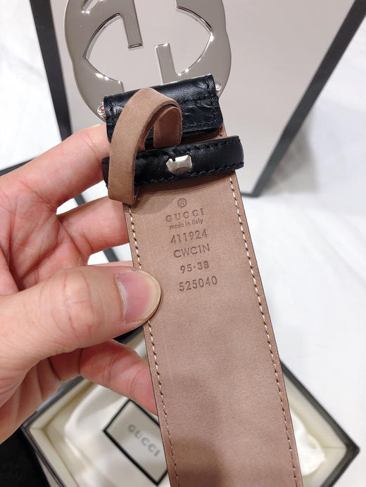 GG压纹银扣男士腰带（反面树脂皮） 商品图5