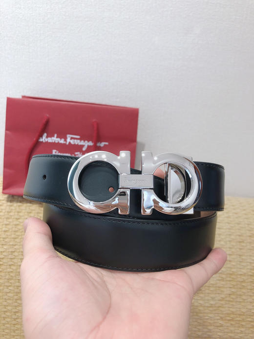 SF菲拉格慕-银色扣-平纹+树膏皮 商品图2