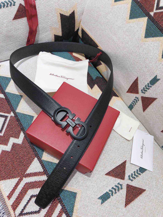 SF菲拉格慕-磨砂黑扣-水波纹 商品图6