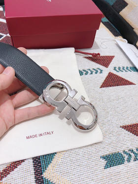 SF菲拉格慕-银色扣-荔枝纹牛皮