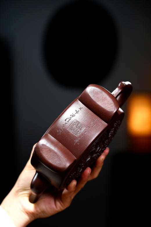 【松鹤延年】泥料：紫泥 容量：610cc 作者：黄卫民（高工） 商品图4