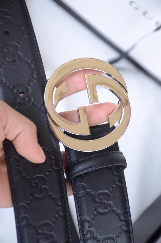 GG压花银扣单面男士腰带 商品图6