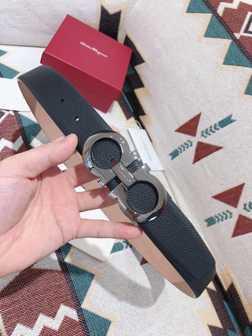 SF菲拉格慕-枪色扣-荔枝纹牛皮 商品图3