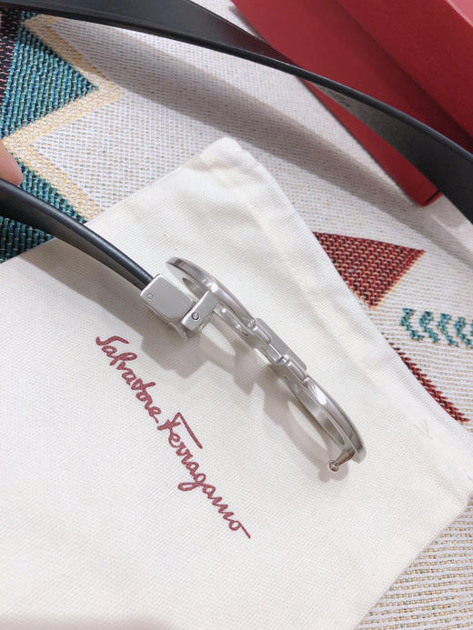 SF菲拉格慕-银色扣-两侧压纹 商品图5