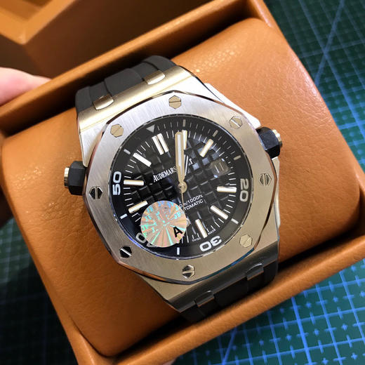 AP爱彼皇家橡树离岸款手表 商品图0