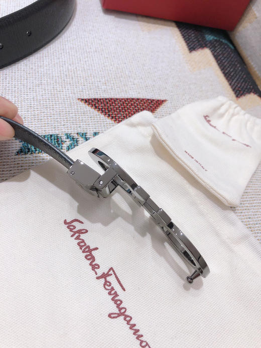 SF菲拉格慕-枪色拼接扣-水波纹 商品图5