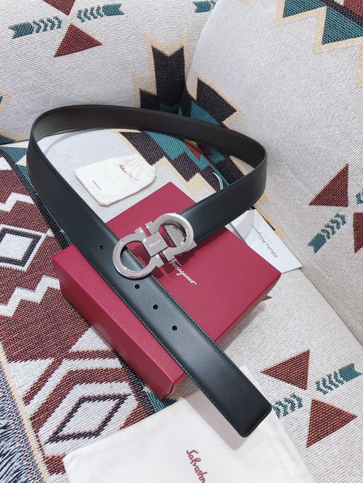 SF菲拉格慕-银色窄扣-平纹牛皮 商品图6