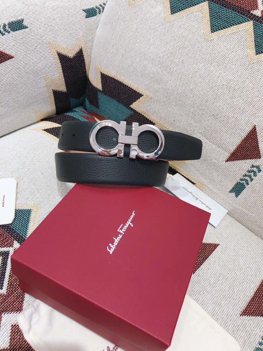 SF菲拉格慕-银色扣-荔枝纹牛皮 商品图2