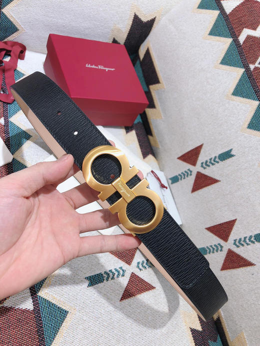 SF菲拉格慕-金色扣-水波纹牛皮 商品图0