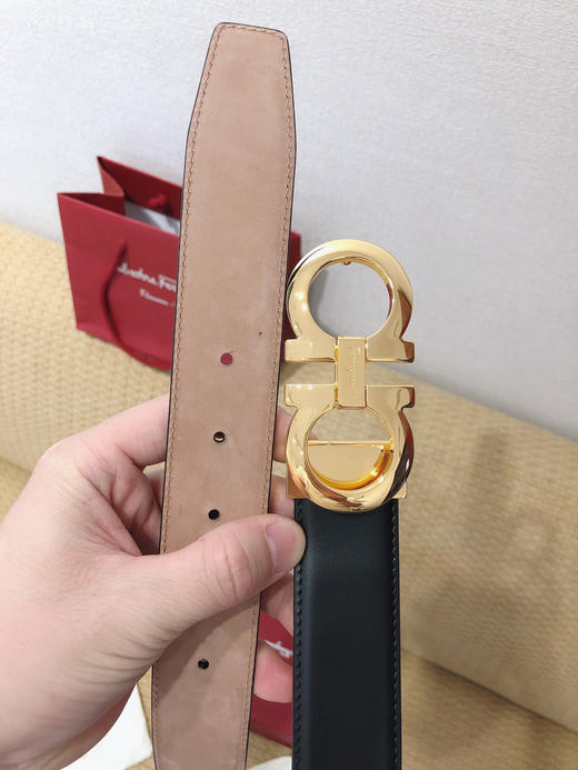 SF菲拉格慕-金色扣-平纹+树膏皮 商品图4