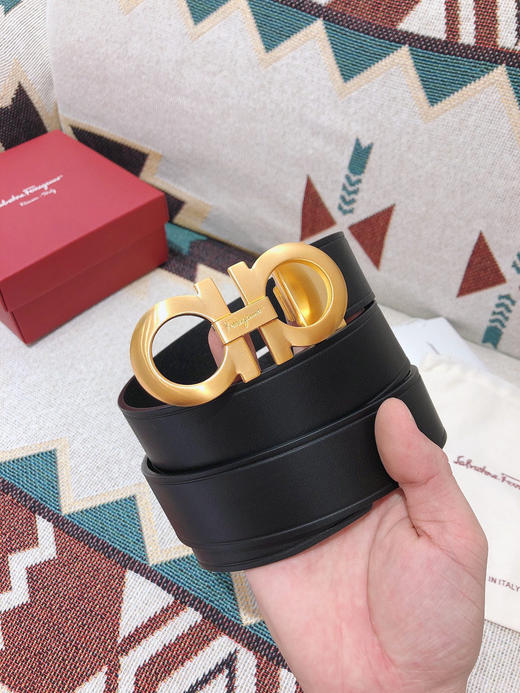 SF菲拉格慕-金色扣-两侧压纹 商品图1