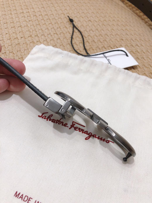 SF菲拉格慕-枪色扣-黑棕双面牛皮 商品图5