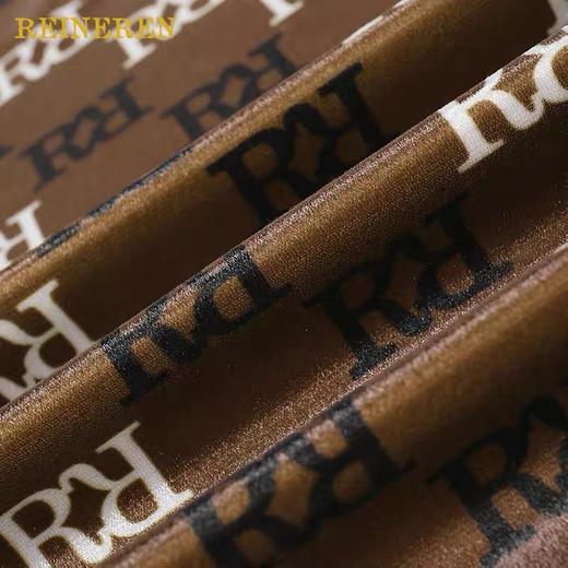 定制丝绒印花R字短上衣 商品图4