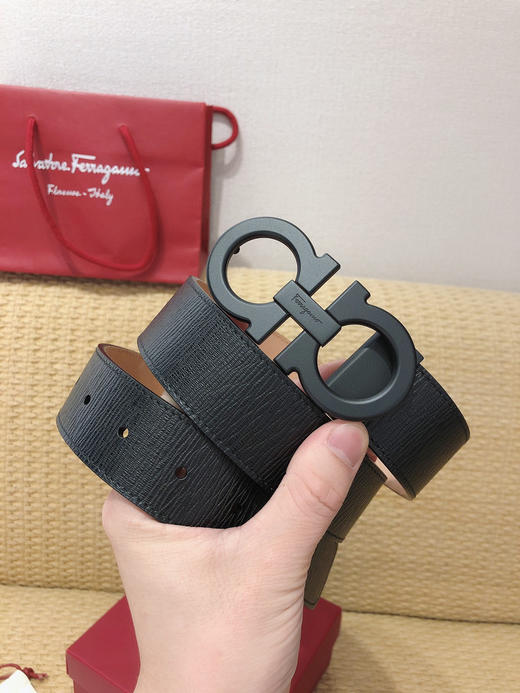 SF菲拉格慕-磨砂黑扣-水波纹+树膏皮 商品图1