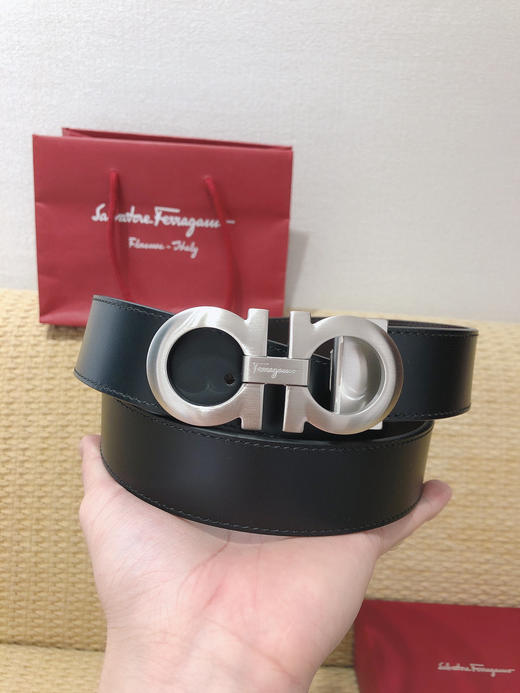 SF菲拉格慕-银色扣-黑棕双面牛皮 商品图2