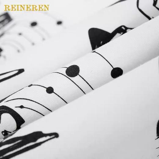 女战士印花短上衣 商品图4